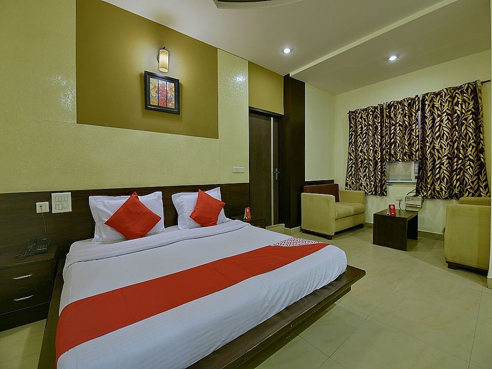 undefined OYO 11754 Hotel Classic 7