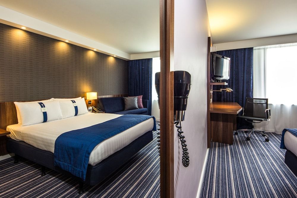 undefined Holiday Inn Express London - Earl's Court by IHG 4