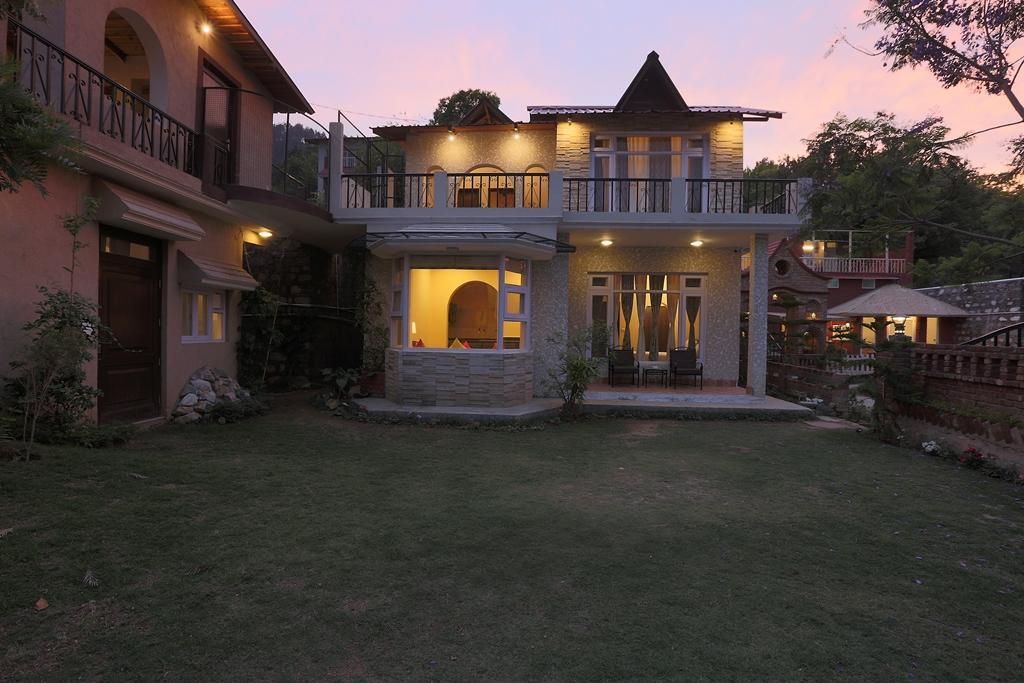 undefined The Allure Villa Resort 10