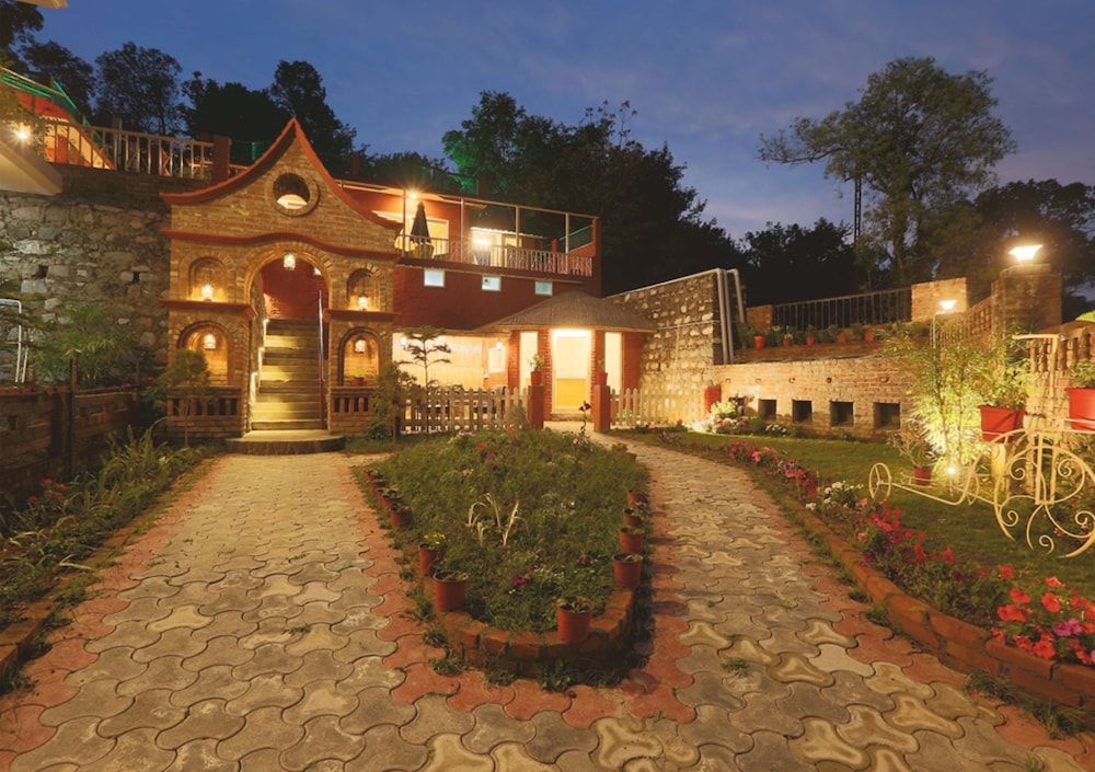 undefined The Allure Villa Resort
