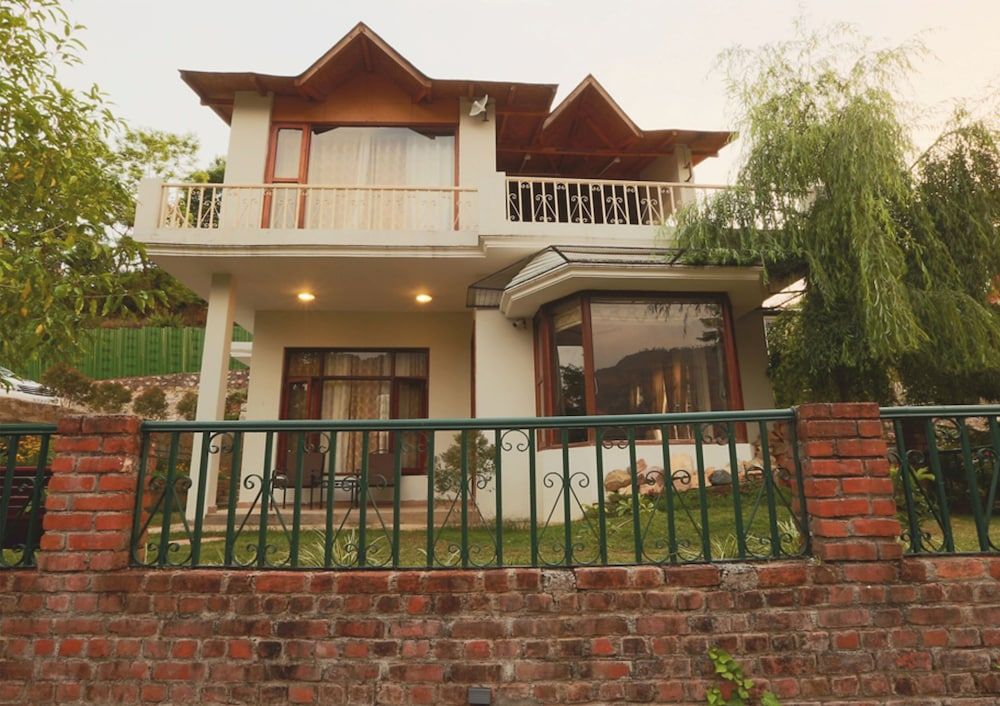 undefined The Allure Villa Resort 6