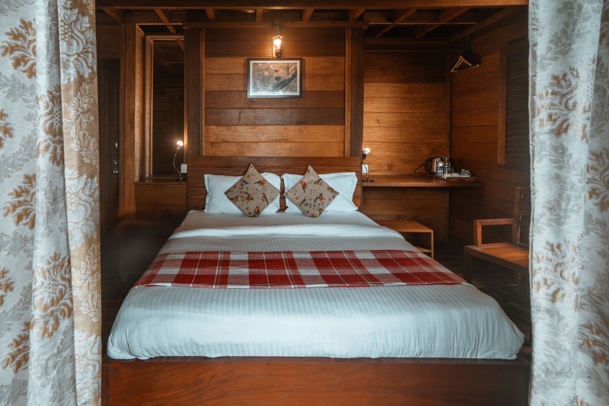 Hotel Aranya Virasat Wooden Cottage with Balcony and Valley View 10