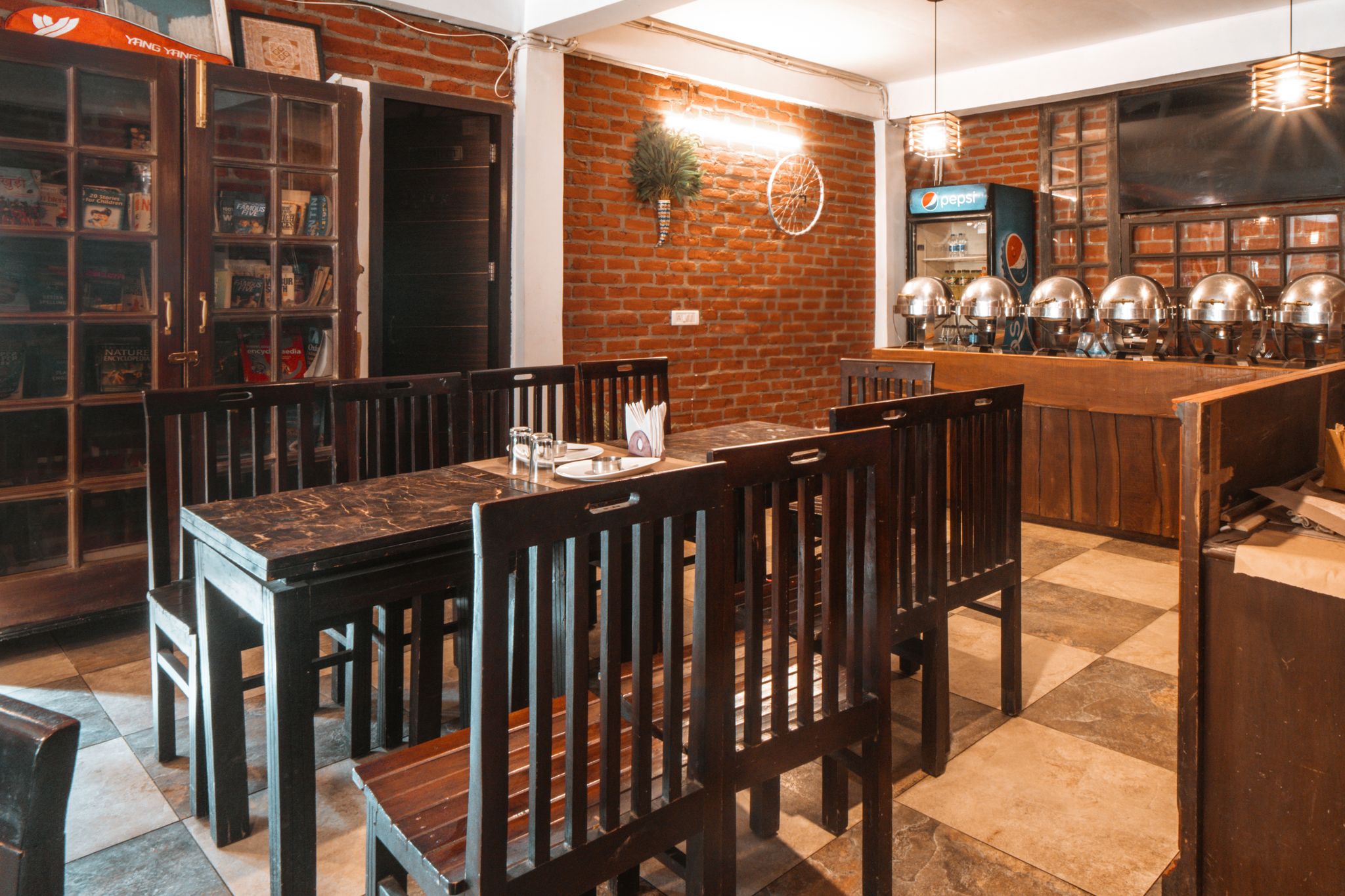 Food & Dining