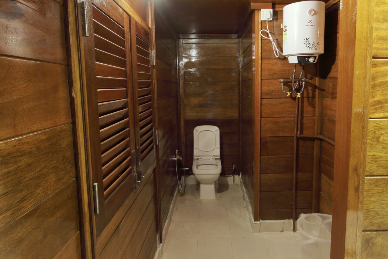 Hotel Aranya Virasat Wooden Cottage with Balcony and Valley View 14
