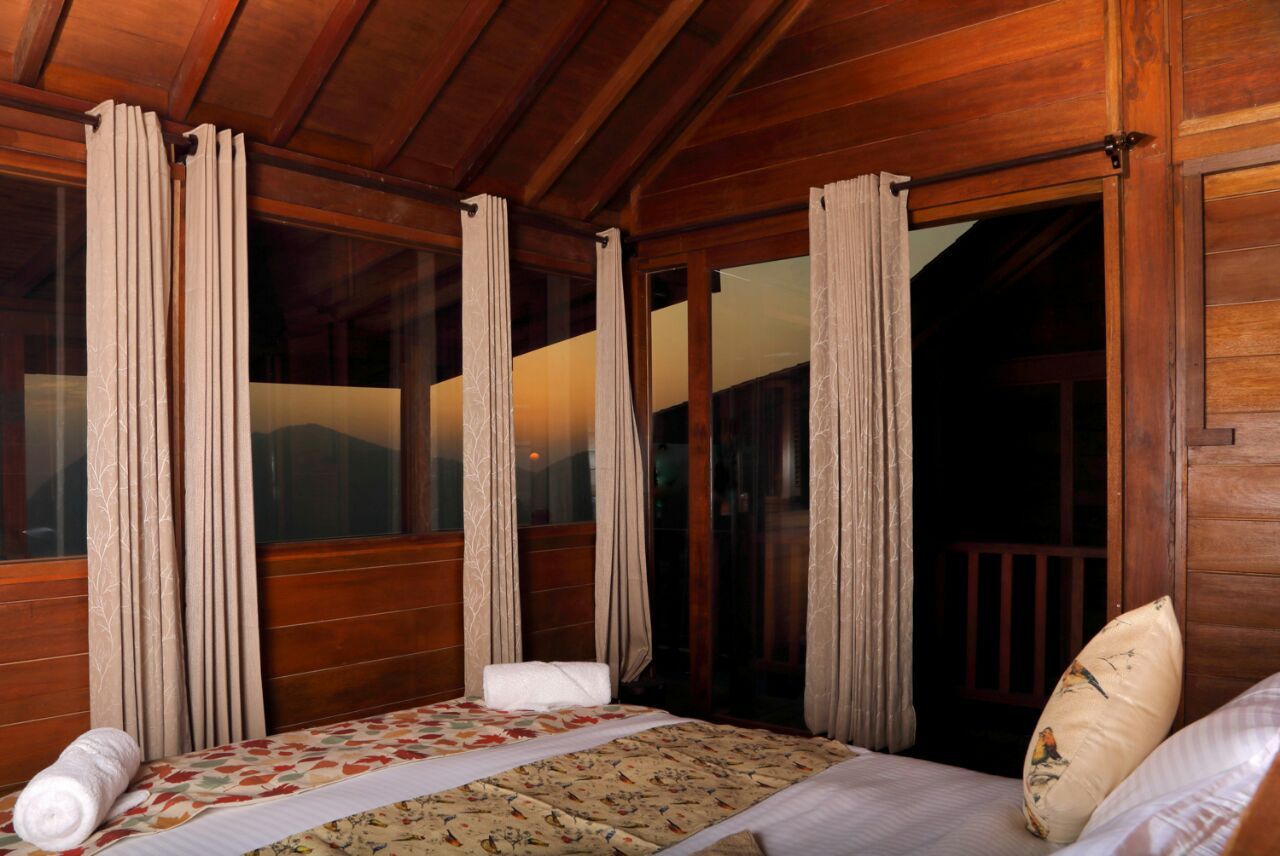Hotel Aranya Virasat Wooden Cottage with Balcony and Valley View 4