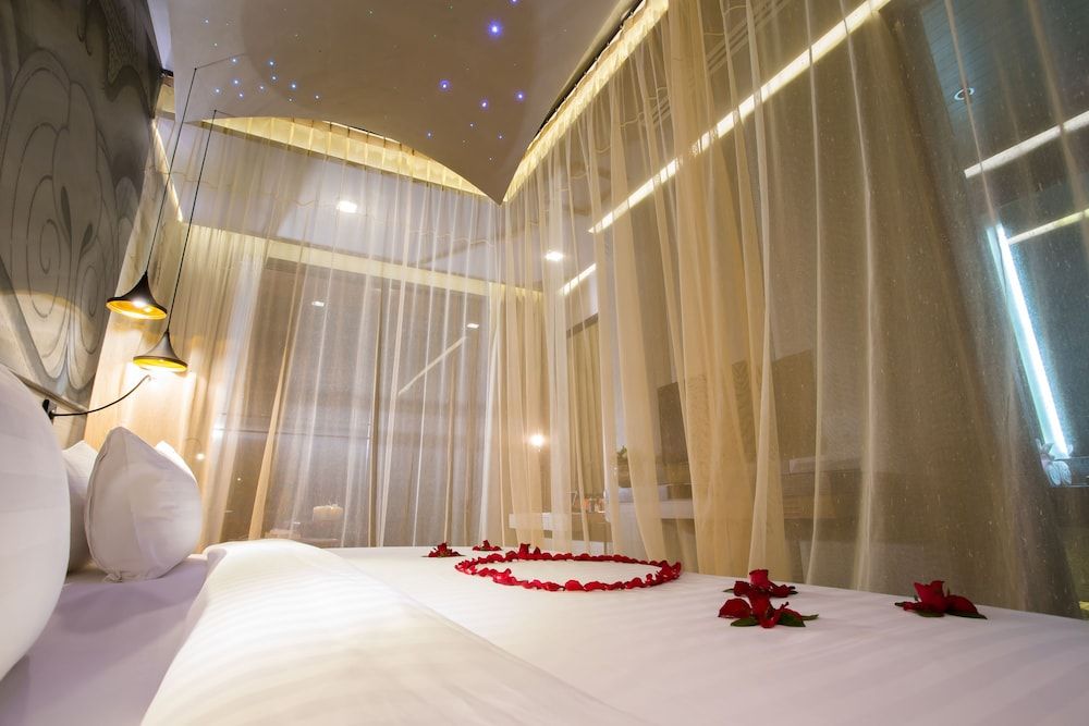 Sawasdee Village Cabana Suite Pool Access 3