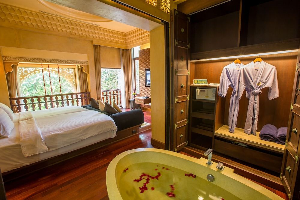 Sawasdee Village Room, Pool Access (Baray Villa) 9