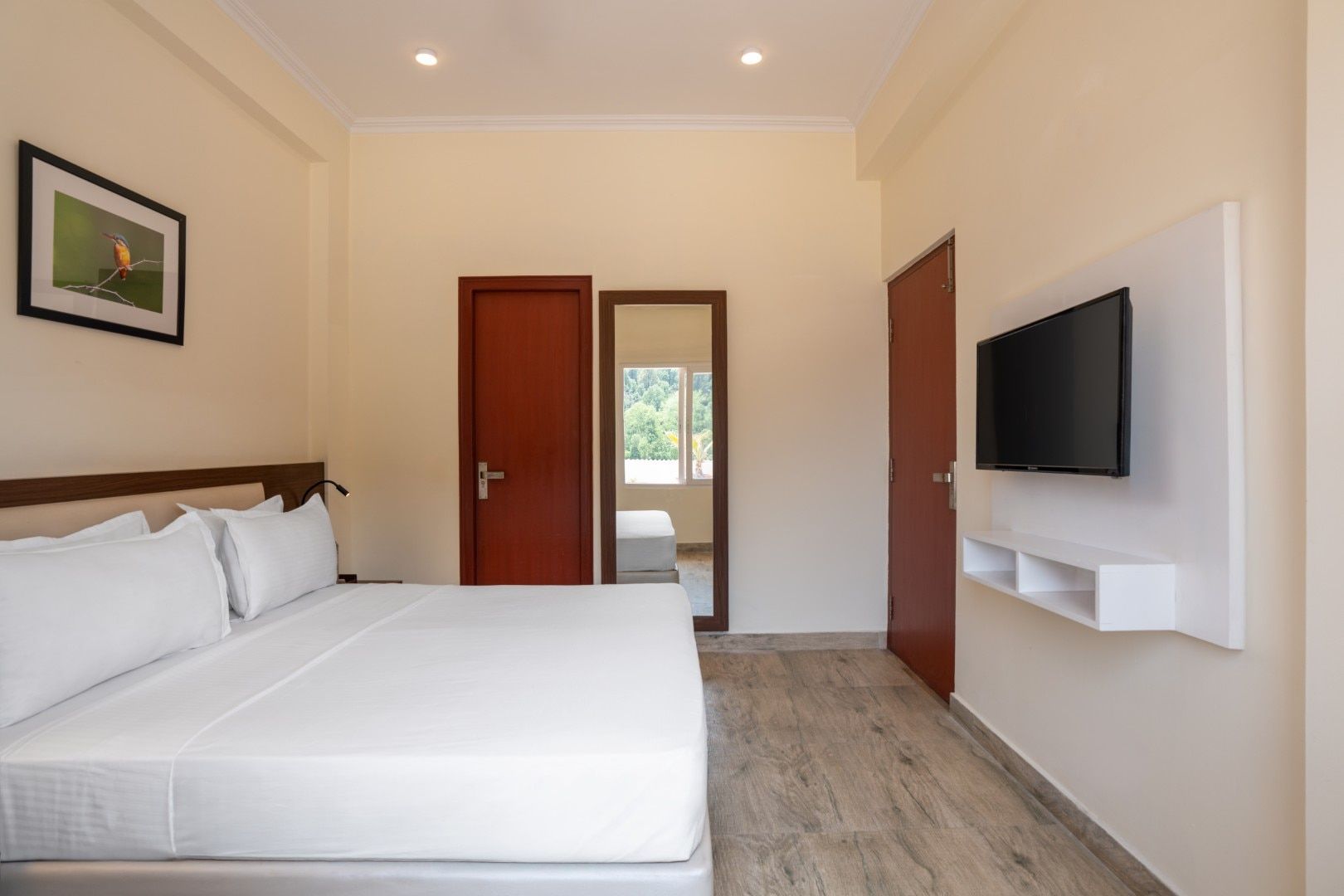 Clarks Inn Bhowali, Nainital (20 Mins from Neem Karoli Baba Ashram, Kainchi Dham) Executive Room 3