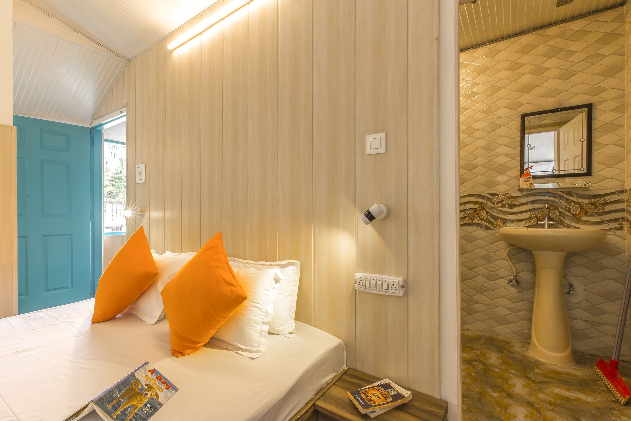 Private Double Non-AC Room with Ensuite Bathroom