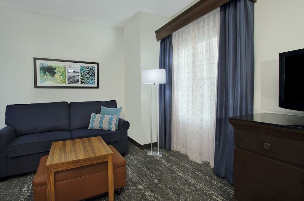 Homewood Suites by Hilton Miami Airport West Studio Suite, 1 King Bed 9