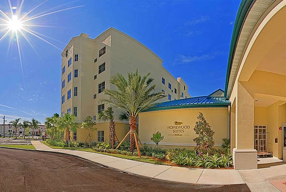 undefined Homewood Suites by Hilton Miami Airport West 3