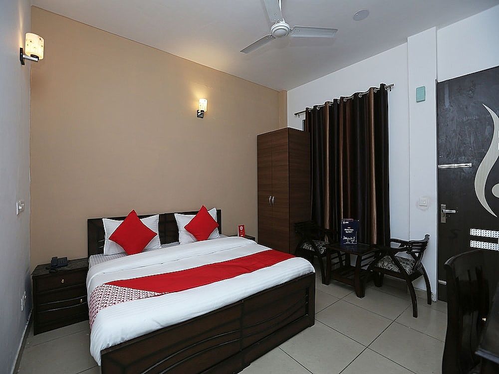 undefined OYO 15674 Mahak Residency 7