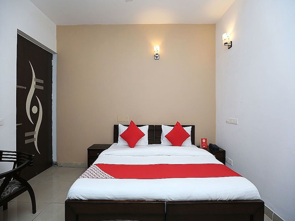undefined OYO 15674 Mahak Residency 8
