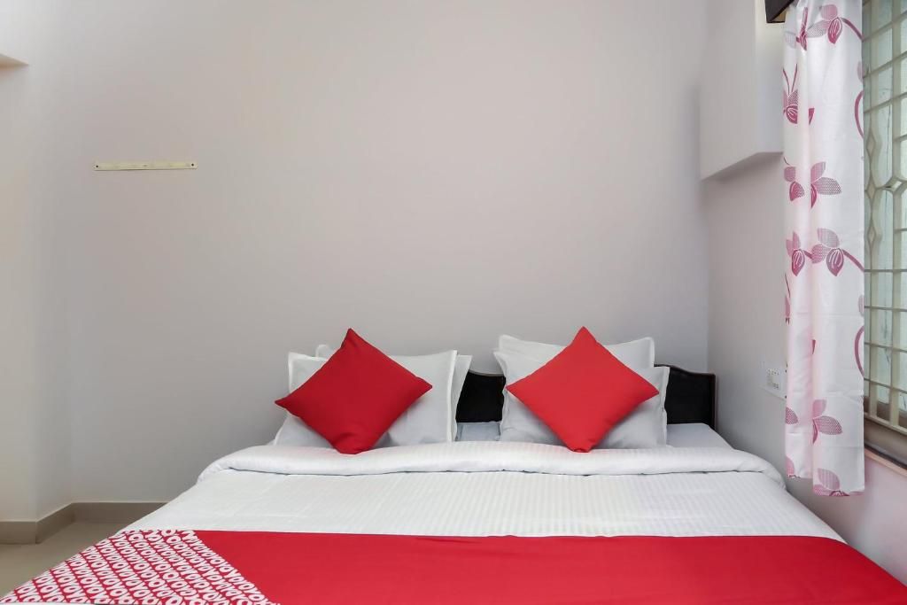 undefined Collection O 14623 Travellers Inn 8