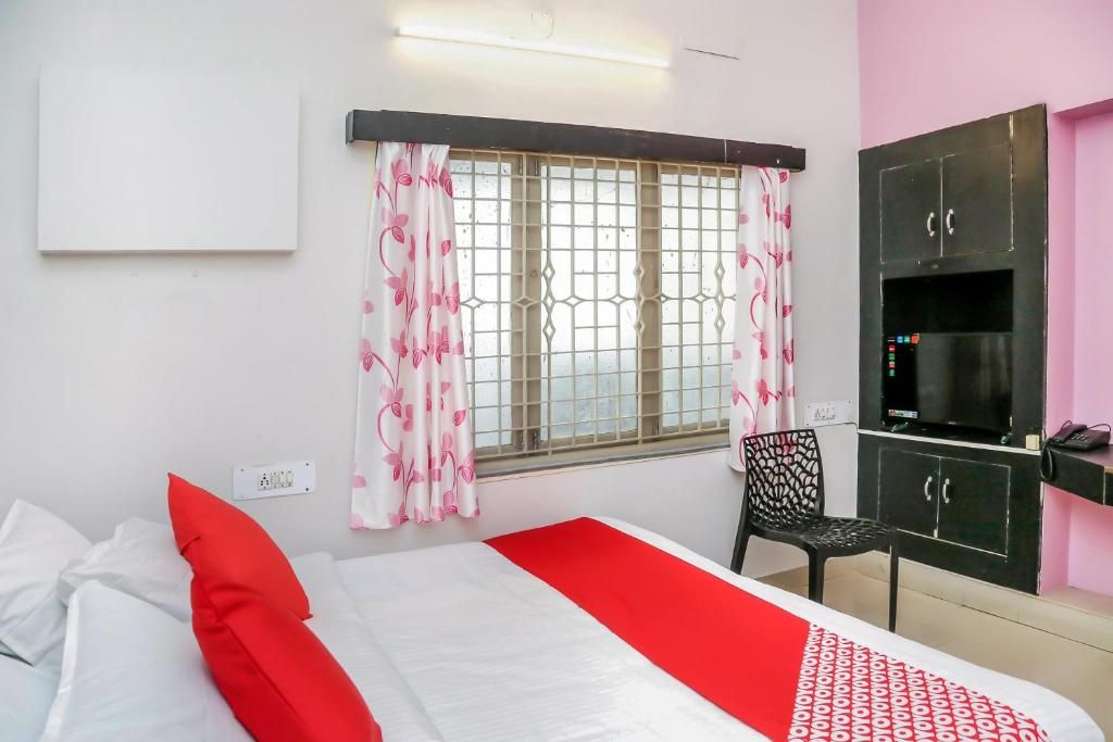 undefined Collection O 14623 Travellers Inn 9