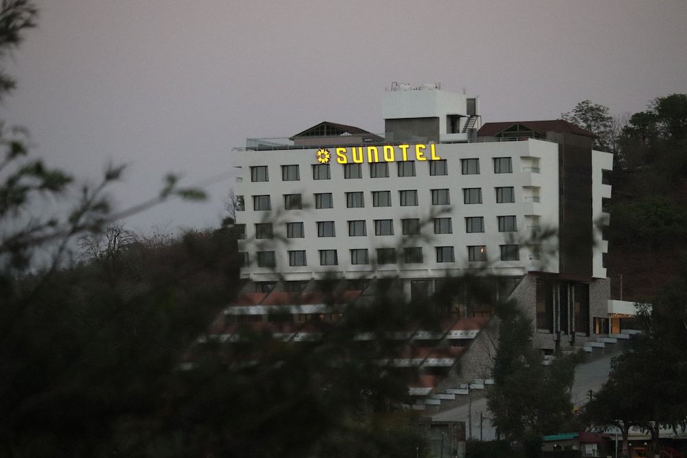 undefined Sunotel 9