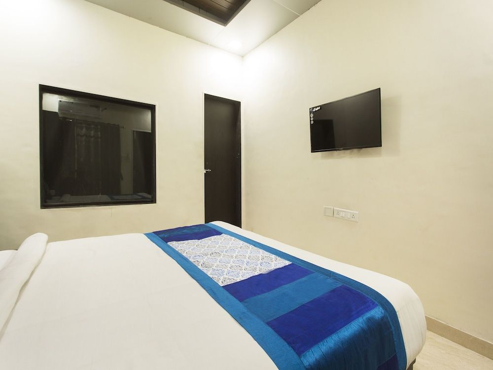 undefined OYO 10374 Hotel Swapnalok 7
