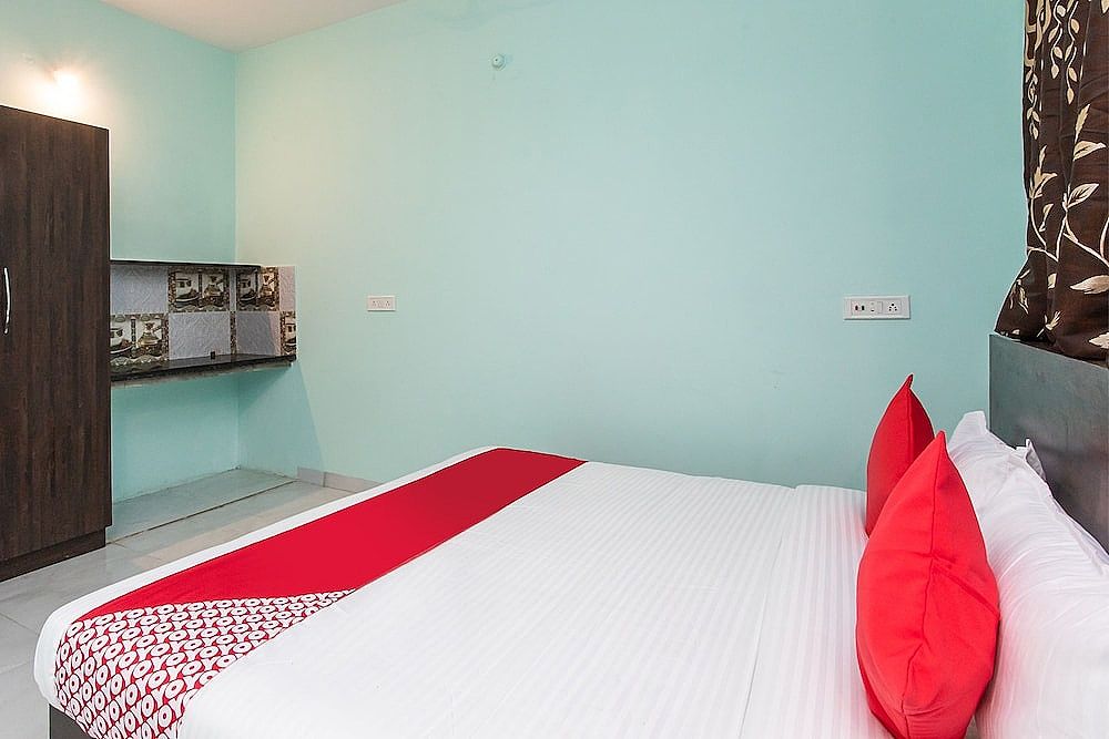 OYO 19851 Sidheshwar Inn Double or Twin Room 9