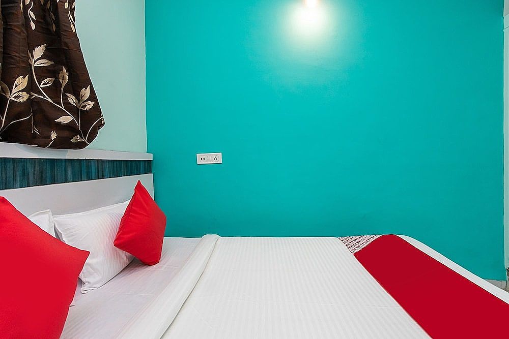 OYO 19851 Sidheshwar Inn Double or Twin Room 2