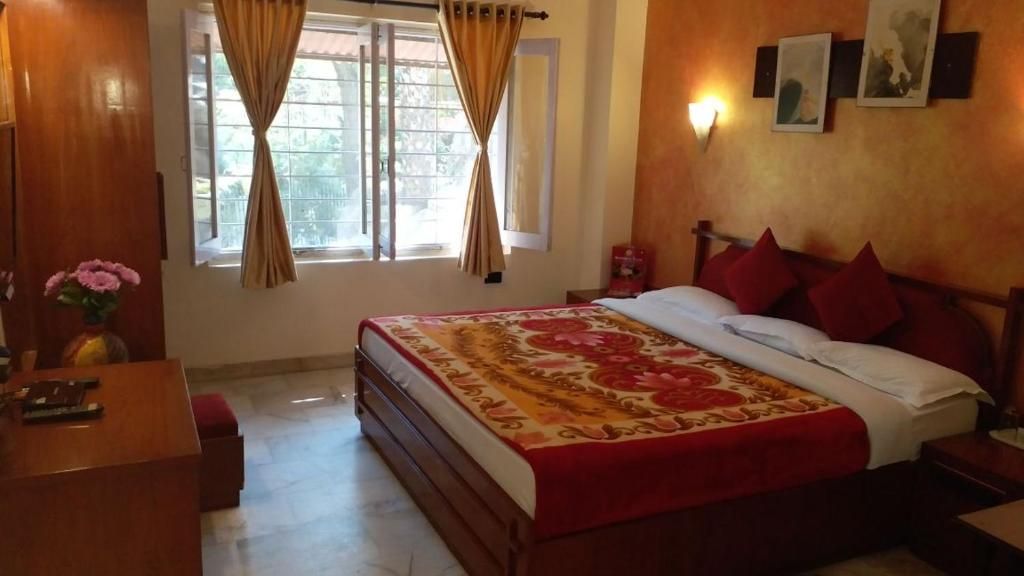 Hotel Maganjis Deluxe AC Room