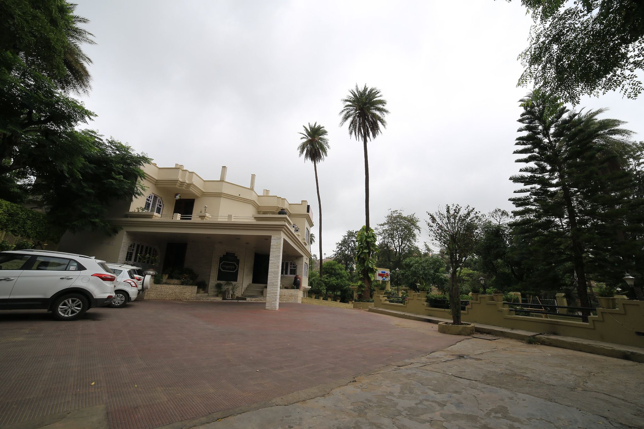 Hotel Exterior
