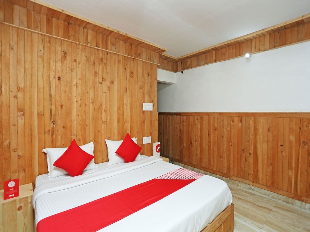 OYO 16895 Holiday Homes Double or Twin Room 9