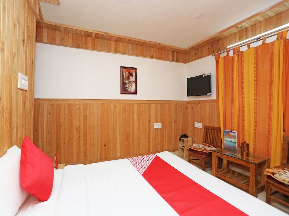 OYO 16895 Holiday Homes Double or Twin Room 4