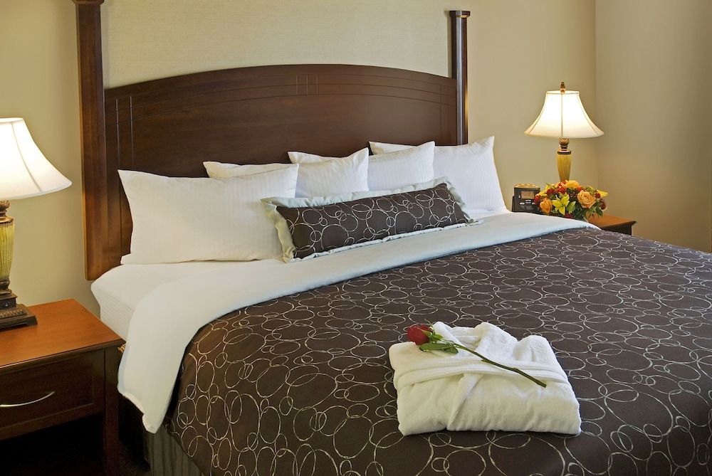 undefined Staybridge Suites Oakville by IHG 7