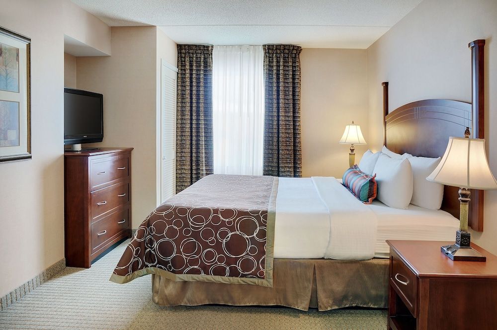 undefined Staybridge Suites Oakville by IHG 8
