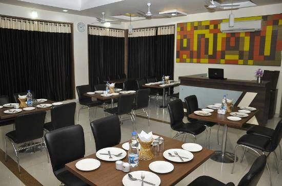 hotel anan palace yfox j