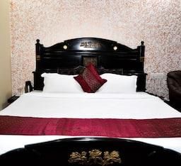 Hotel Blues Shivalik Deluxe Room 10