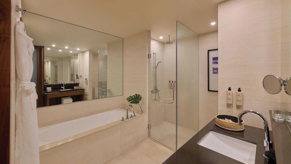 Amara Sanctuary Sentosa Deluxe Room 3