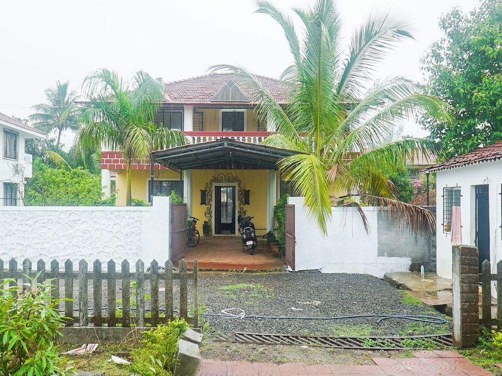 undefined OYO 15010 Heaven Homes 2