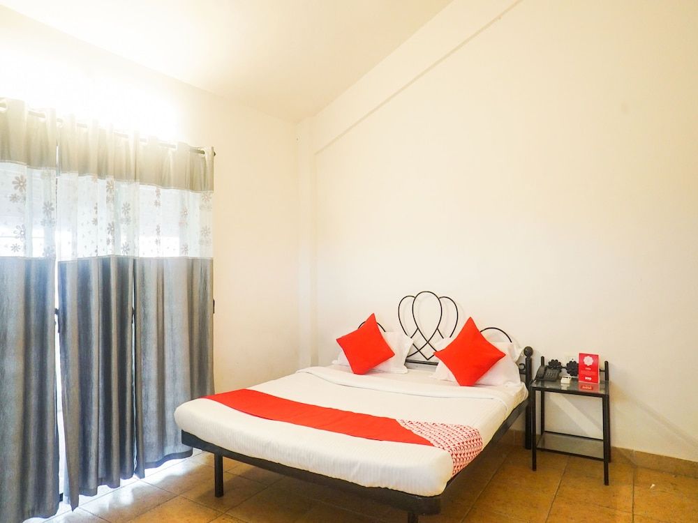 undefined OYO 15010 Heaven Homes 4