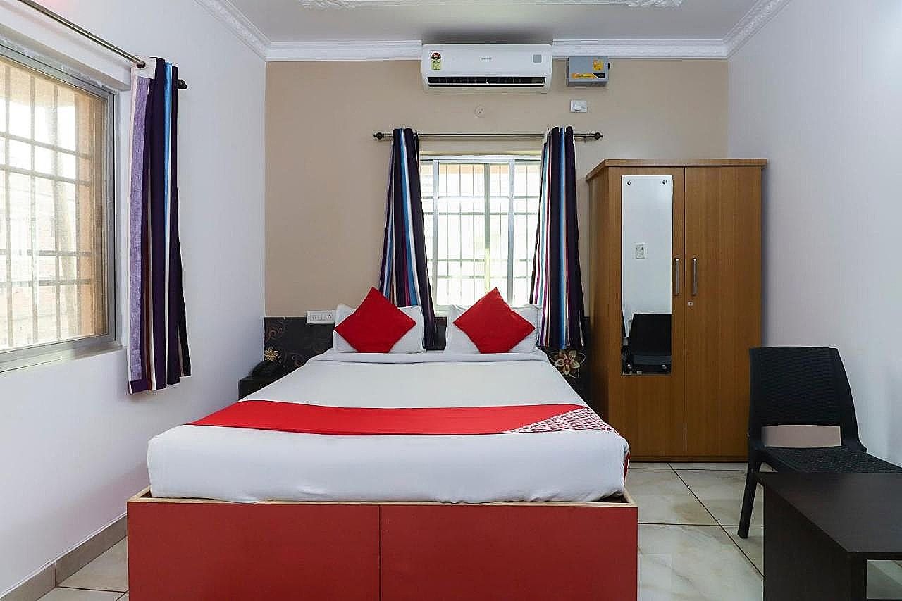 Capital O The Tulip Classic Room