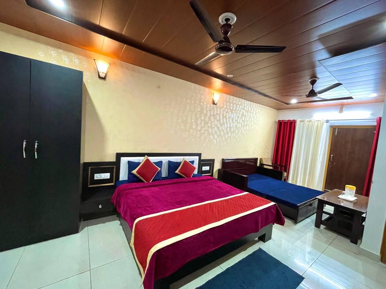 Suite Room