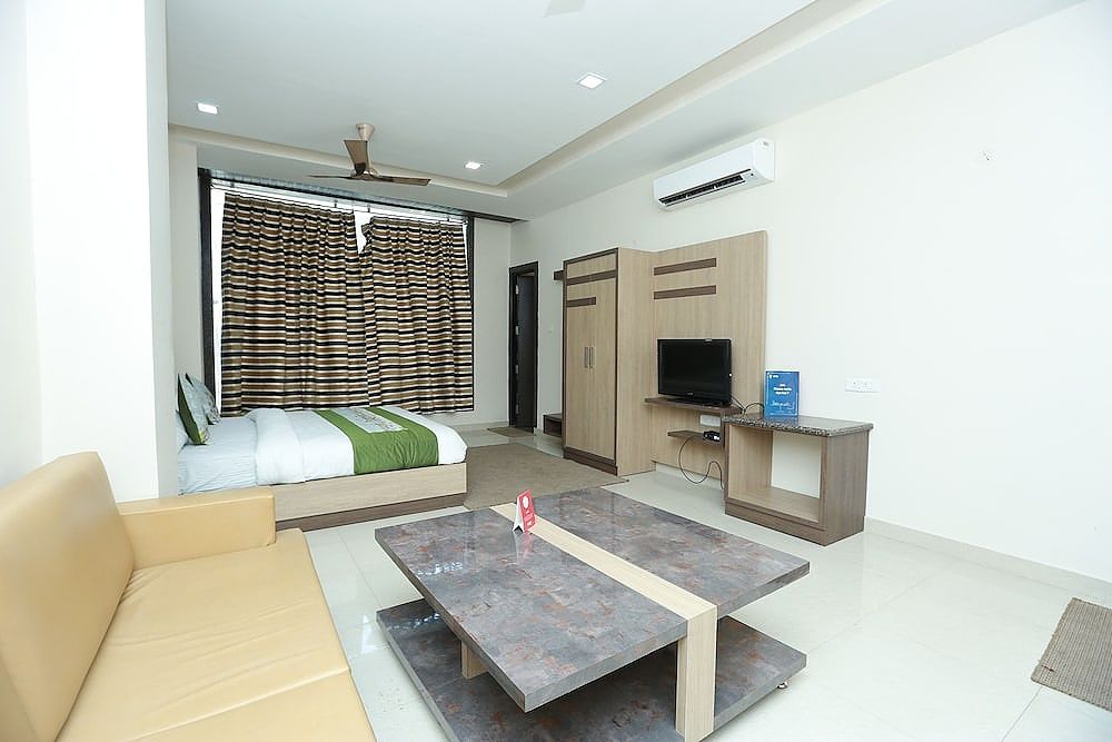 OYO 9007 Royal Crown Double or Twin Room 9