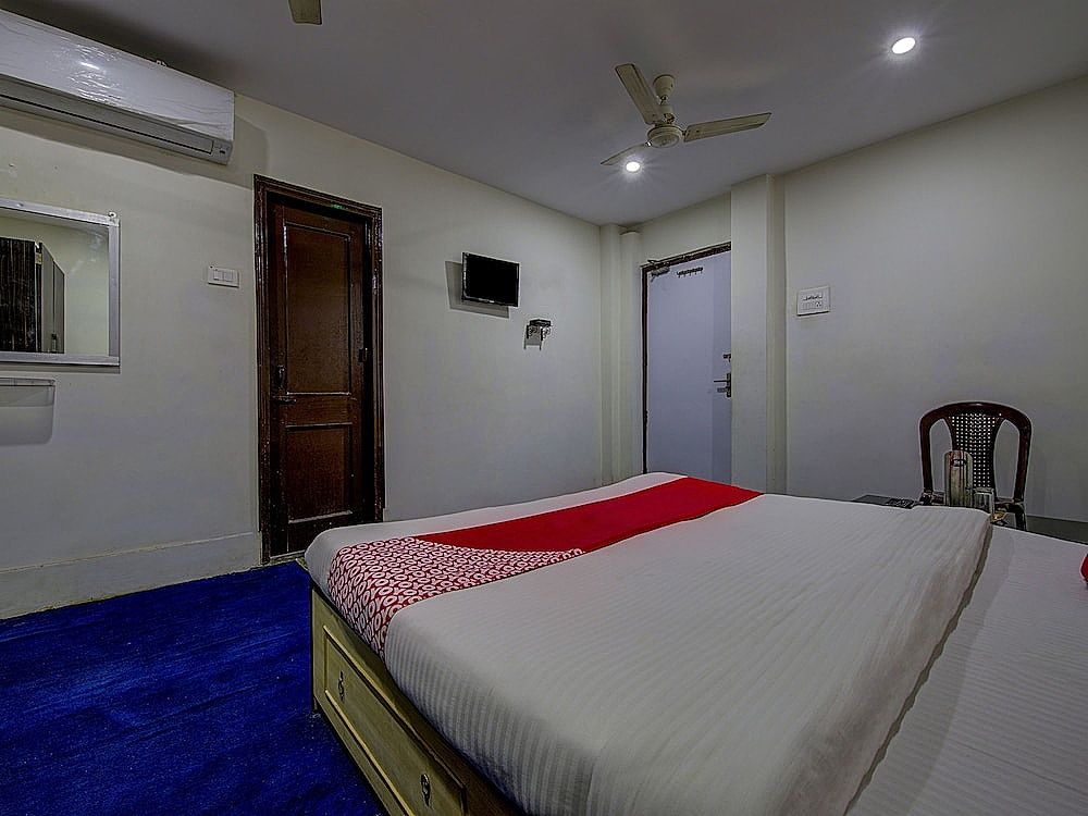 undefined OYO 8976 Hotel Park Street 2 10