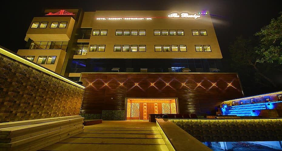 undefined The Bridge Hotel 8