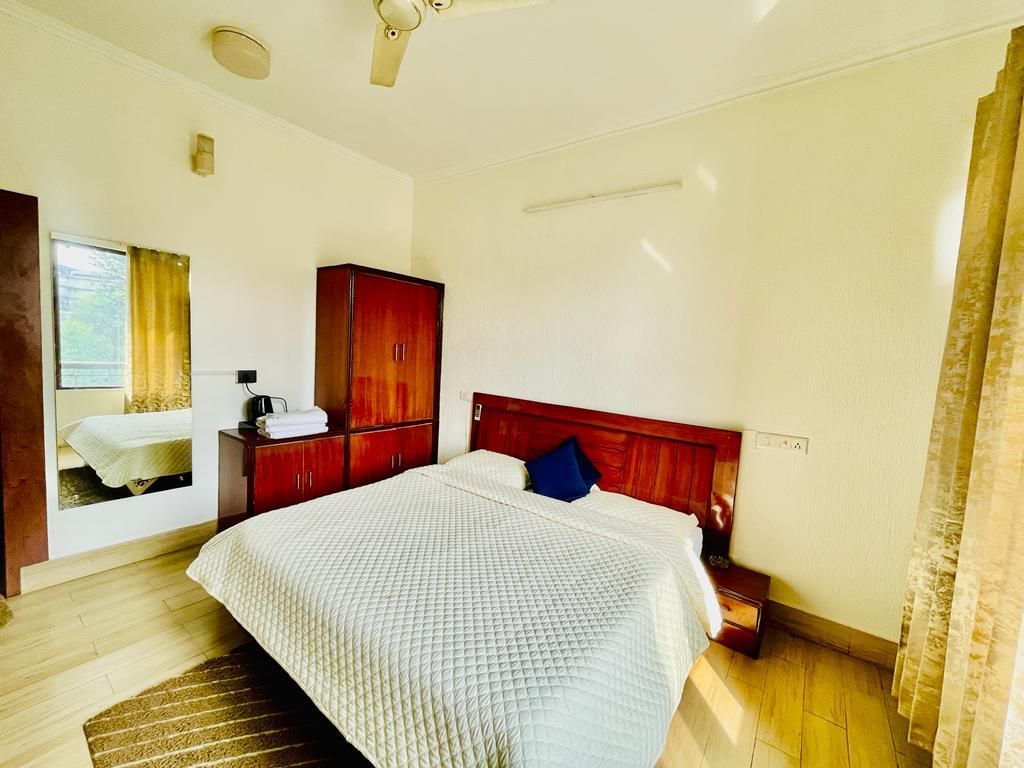Hotel Suryadev Deluxe Room (Non AC) 4