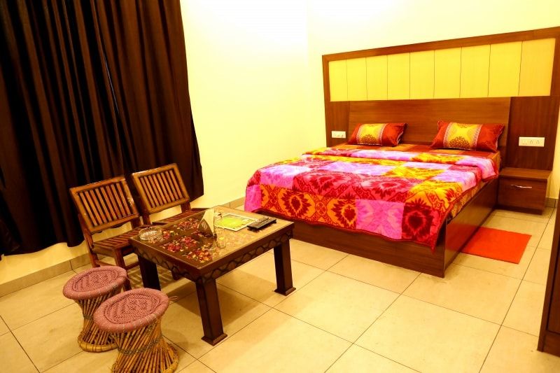 Hotel Ambika Deluxe Non Ac 2