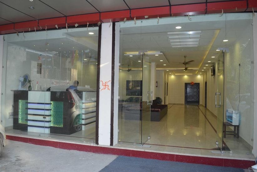 undefined Hotel Ambika 2