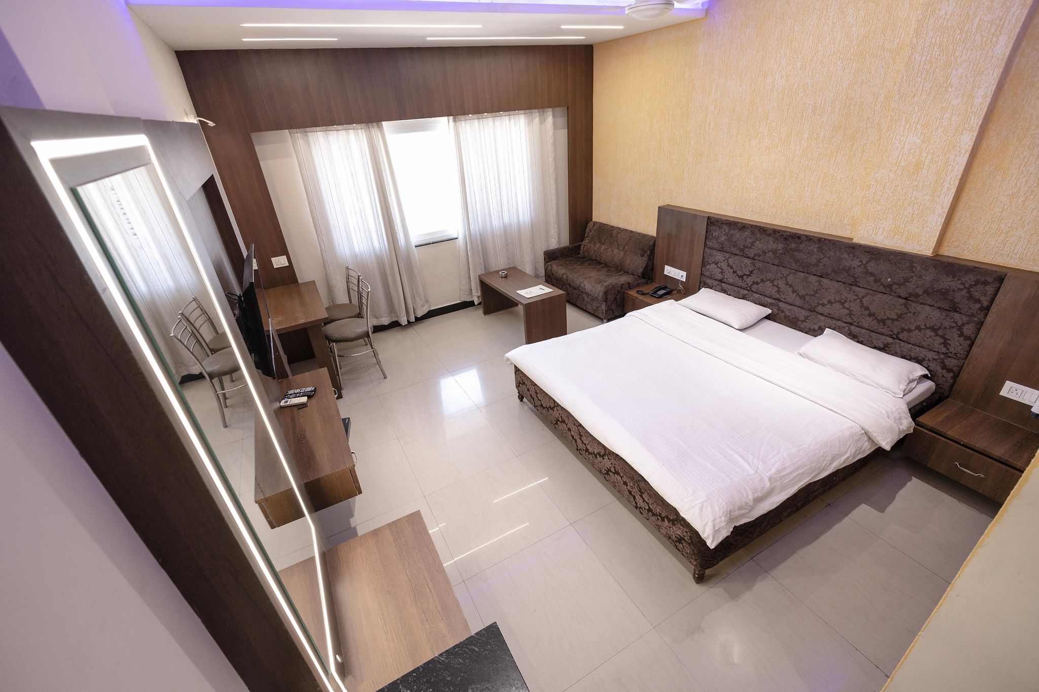 Vikramaditya Hotel Executive Room 3