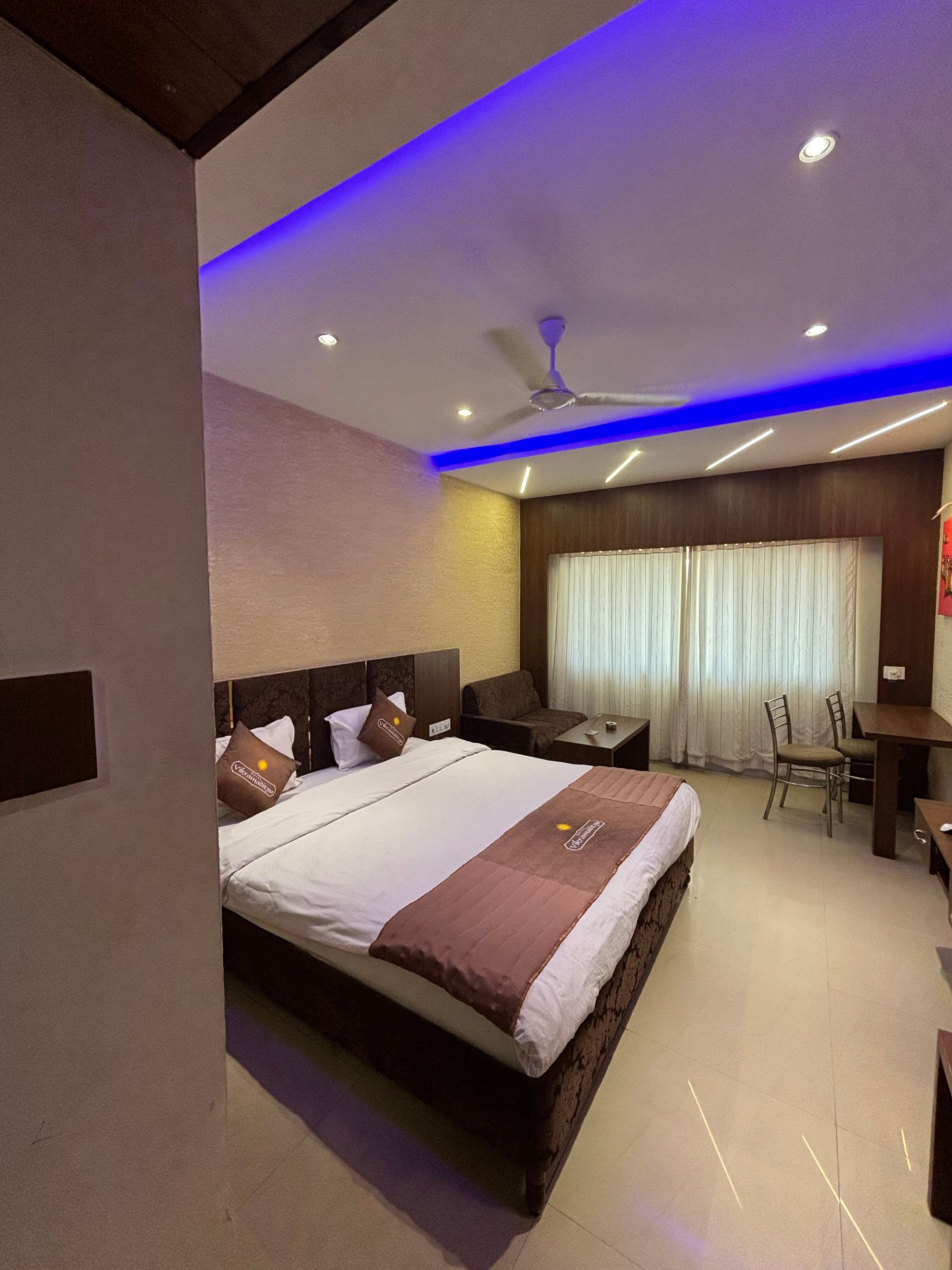Vikramaditya Hotel Executive Room 5