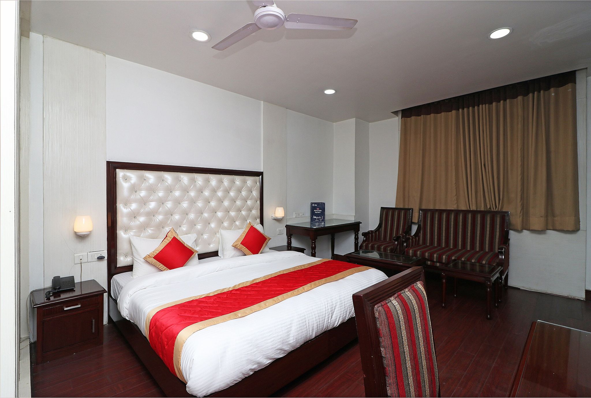 Collection O 10887 Hotel West View Classic 9