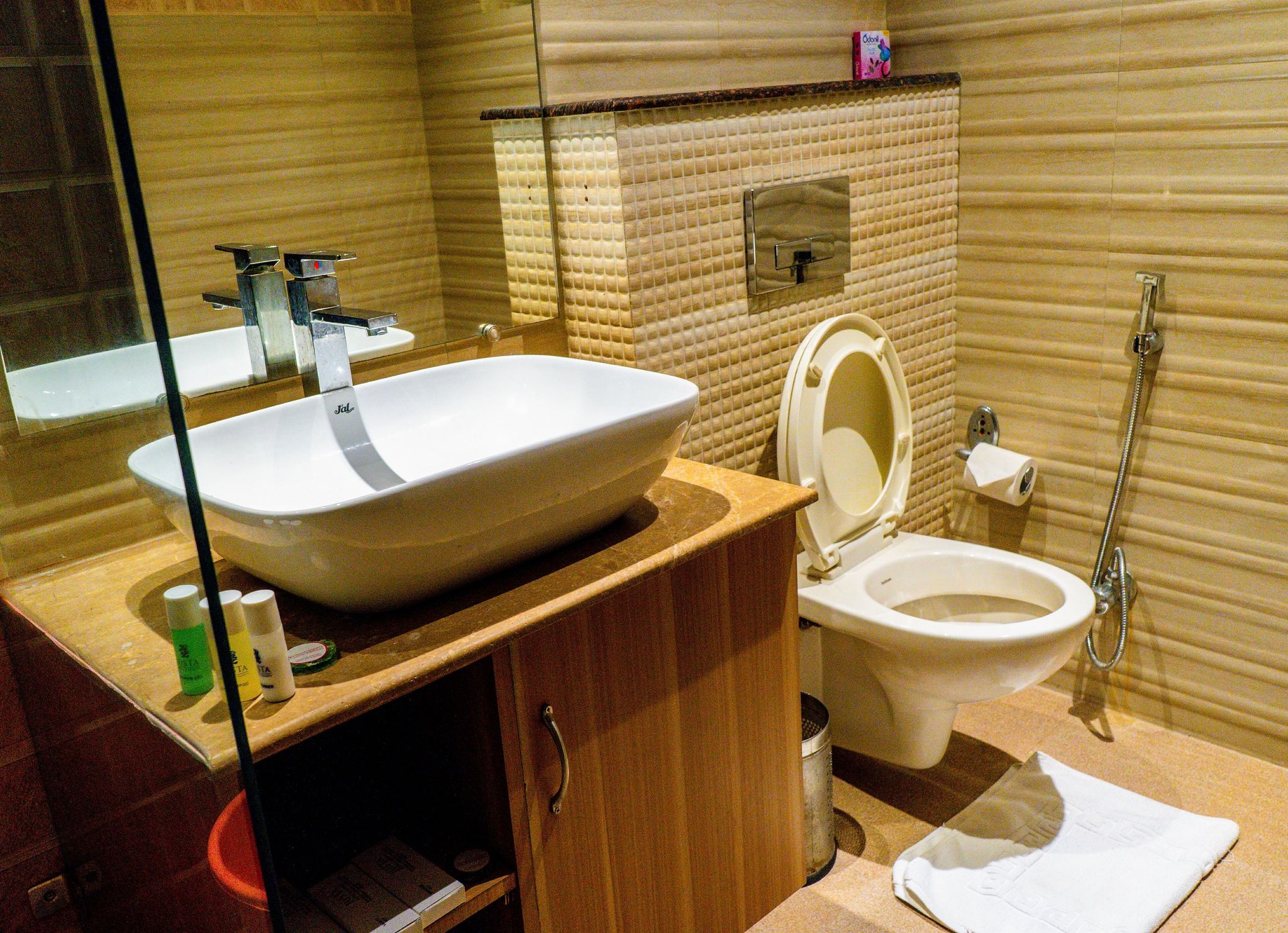 juSTa Palampur Resort & Convention Centre Superior Mountains View Room With Balcony 7