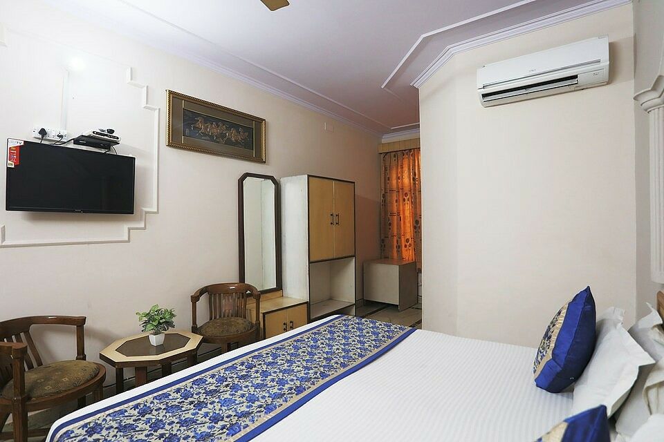 SPOT ON 45514 Hotel Madhu Regency Classic 7