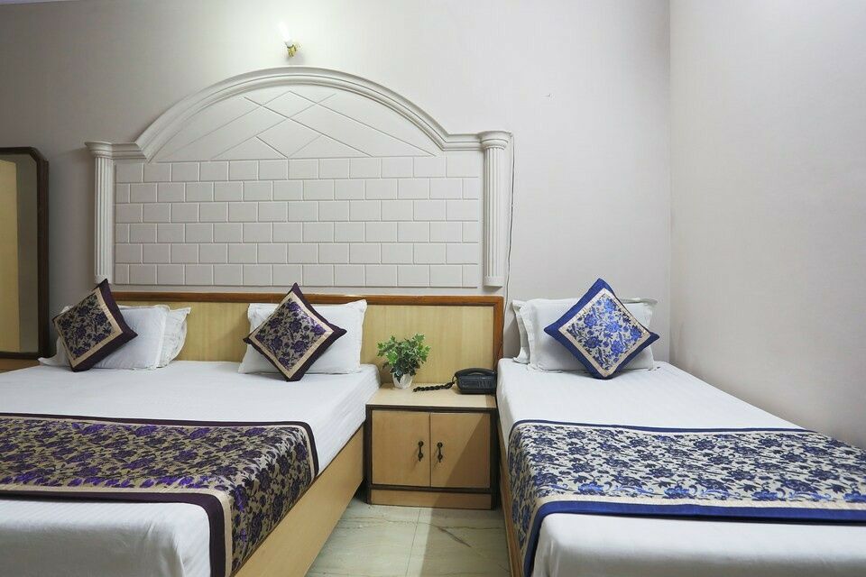 SPOT ON 45514 Hotel Madhu Regency Classic 16