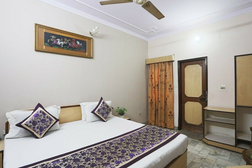 SPOT ON 45514 Hotel Madhu Regency Classic 11
