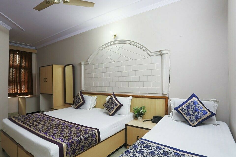 SPOT ON 45514 Hotel Madhu Regency Classic 3